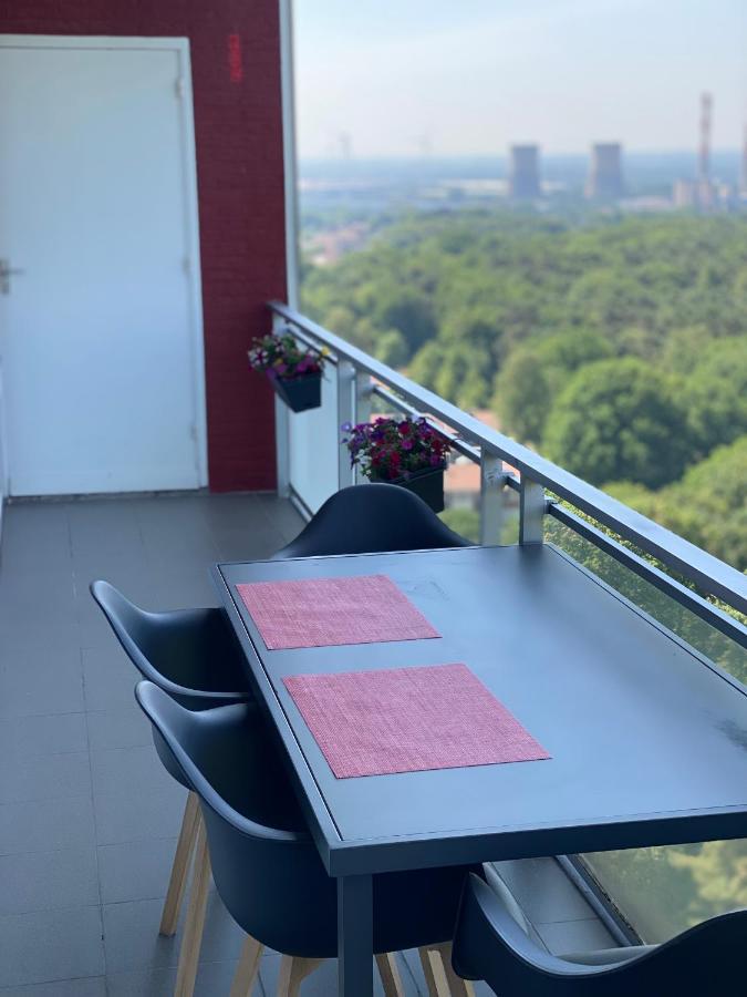 Apartamento Skyline "Zonneweelde" Genk Exterior foto